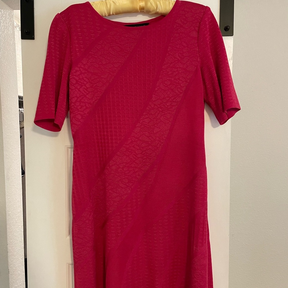 Ming Wang knit dress in Rose pink. Well made. Excellent quality and condition.